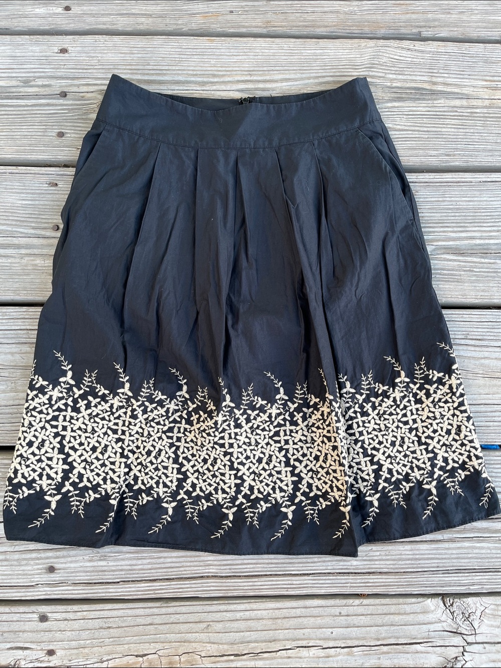 Banana Republic Black Skirt with Cream Floral Border Embroidery